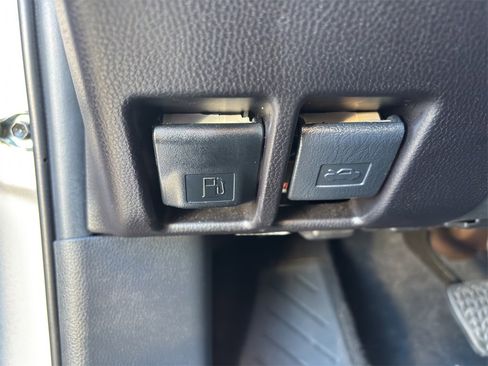 Used 2023 Toyota RAV4 LE image 15