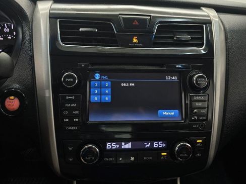 Used 2013 Nissan Altima 3.5 SL w/ Technology Pkg FWD image 27