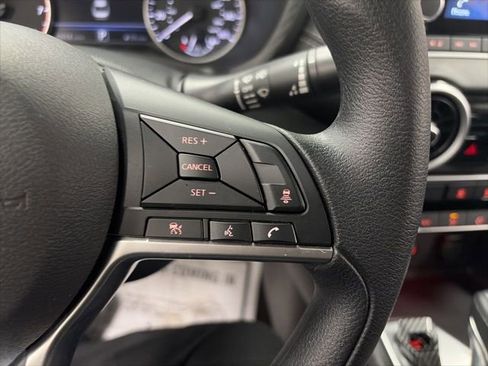 Used 2023 Nissan Sentra SV FWD image 17
