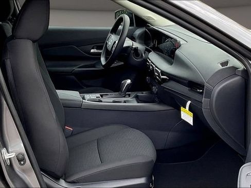 New 2027 Nissan Sentra S w/ Floor Mat Package FWD image 11