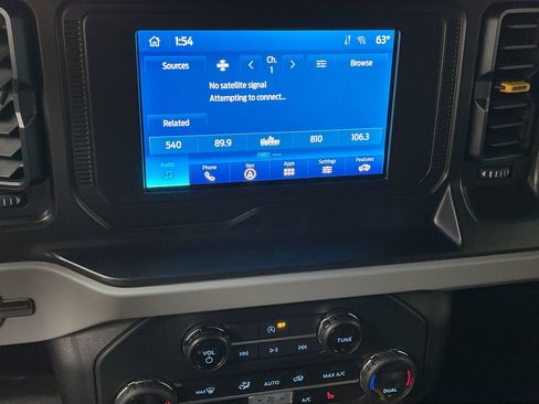 Used 2023 Ford Bronco Badlands image 19