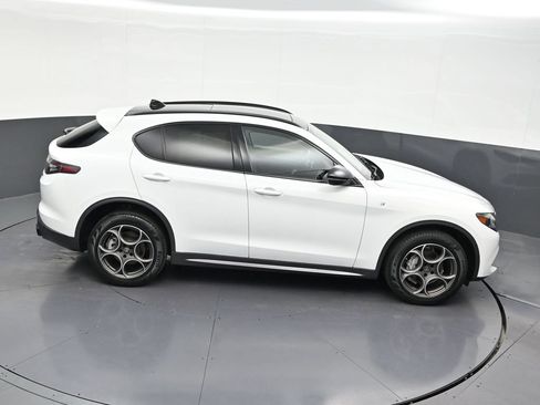 Used 2024 Alfa Romeo Stelvio Ti AWD/4WD image 20
