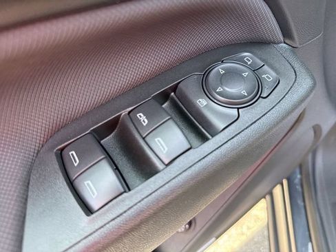 Certified 2022 Chevrolet Equinox RS w/ RS Leather Package AWD/4WD image 13