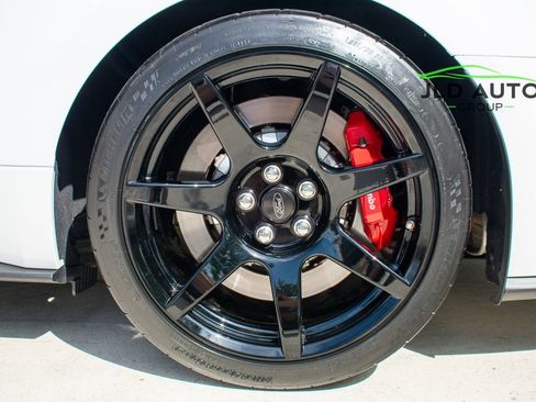 Used 2019 Ford Mustang Shelby GT350R w/ GT350R Equipment Group 920A RWD image 28
