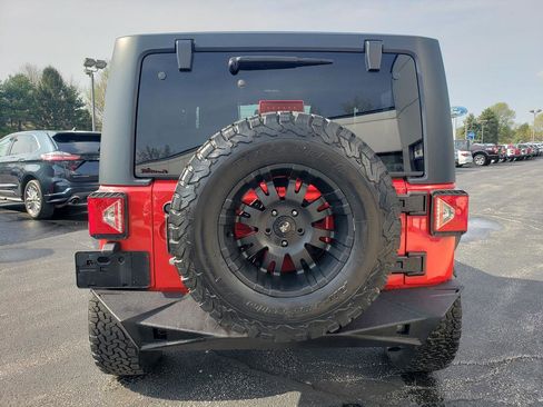 Used 2015 Jeep Wrangler Sport image 4