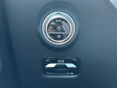 Certified 2024 Mercedes-Benz CLE 300 4MATIC Coupe image 23
