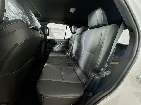 New 2025 Toyota 4Runner TRD Off-Road Premium image 10