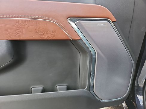 Used 2024 GMC Sierra 3500 Denali Ultimate image 14