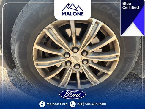 Used 2017 Cadillac XT5 Luxury w/ Driver Awareness Package AWD/4WD image 14