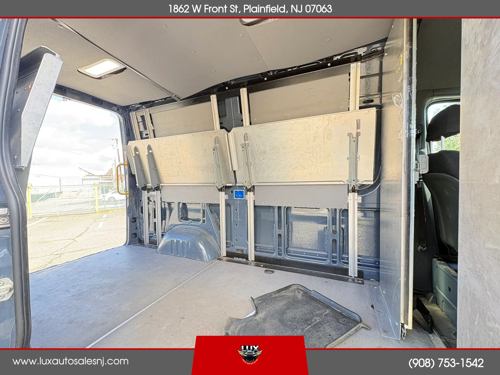 Used 2019 Mercedes-Benz Sprinter 144 image 18
