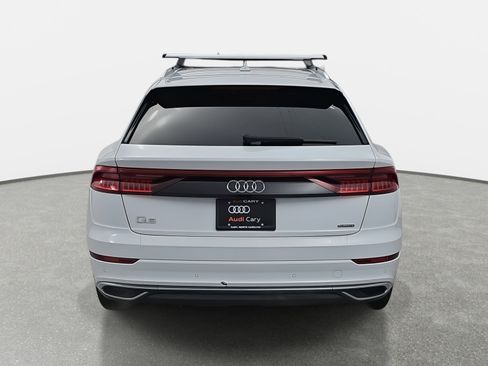 Used 2022 Audi Q8 Premium w/ Convenience Package image 6