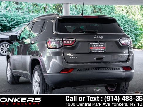 Used 2022 Jeep Compass Latitude AWD/4WD image 9