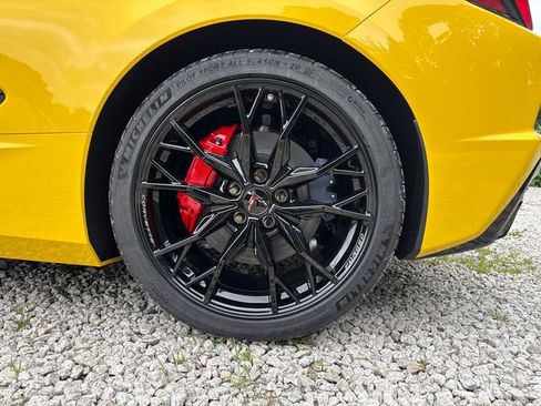 New 2027 Chevrolet Corvette Stingray Coupe w/ 2LT RWD image 7