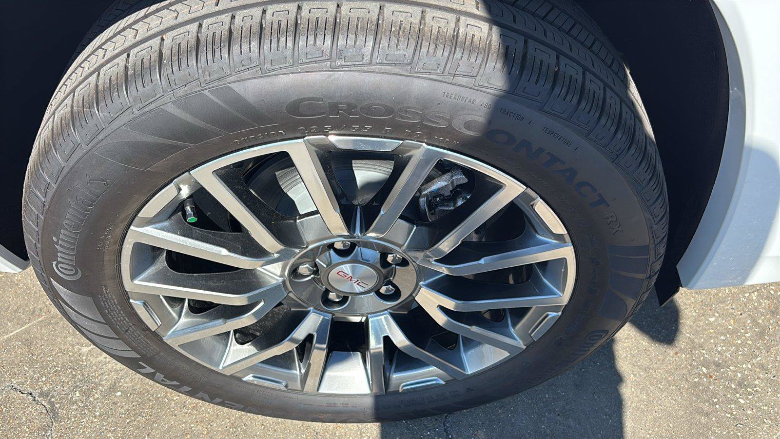 New 2027 GMC Terrain Denali w/ LPO, Floor Liner Package AWD/4WD image 11