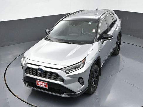 Certified 2021 Toyota RAV4 XSE w/ Carpet Mat Package (TMS) image 41