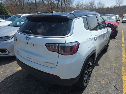 Used 2023 Jeep Compass Limited image 3