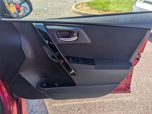 Used 2017 Toyota Corolla iM FWD image 21