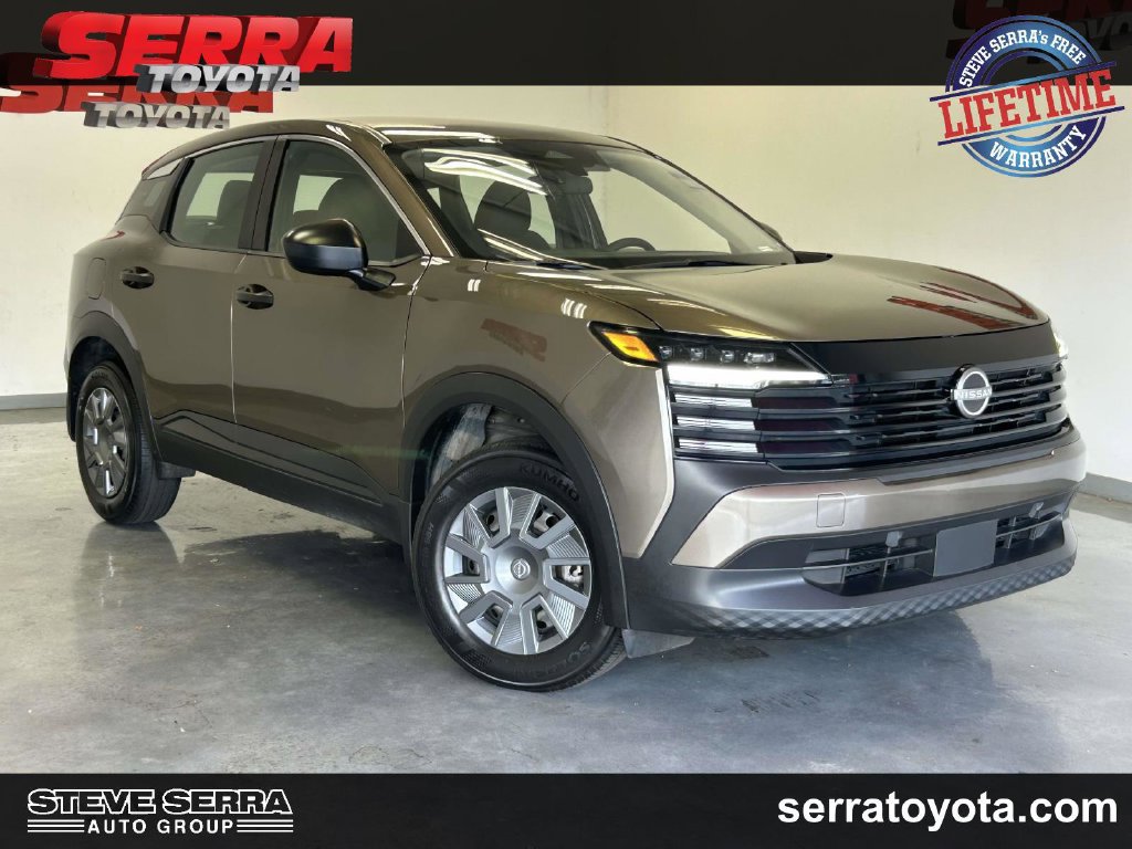 Used 2025 Nissan Kicks S AWD/4WD image 1
