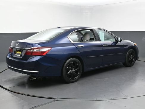 Used 2016 Honda Accord EX-L image 5