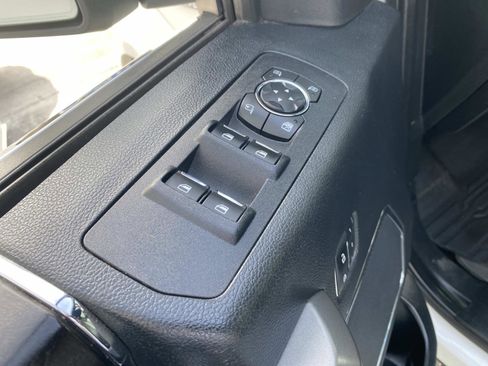 Used 2020 Ford F150 Platinum w/ Equipment Group 701A Luxury image 17