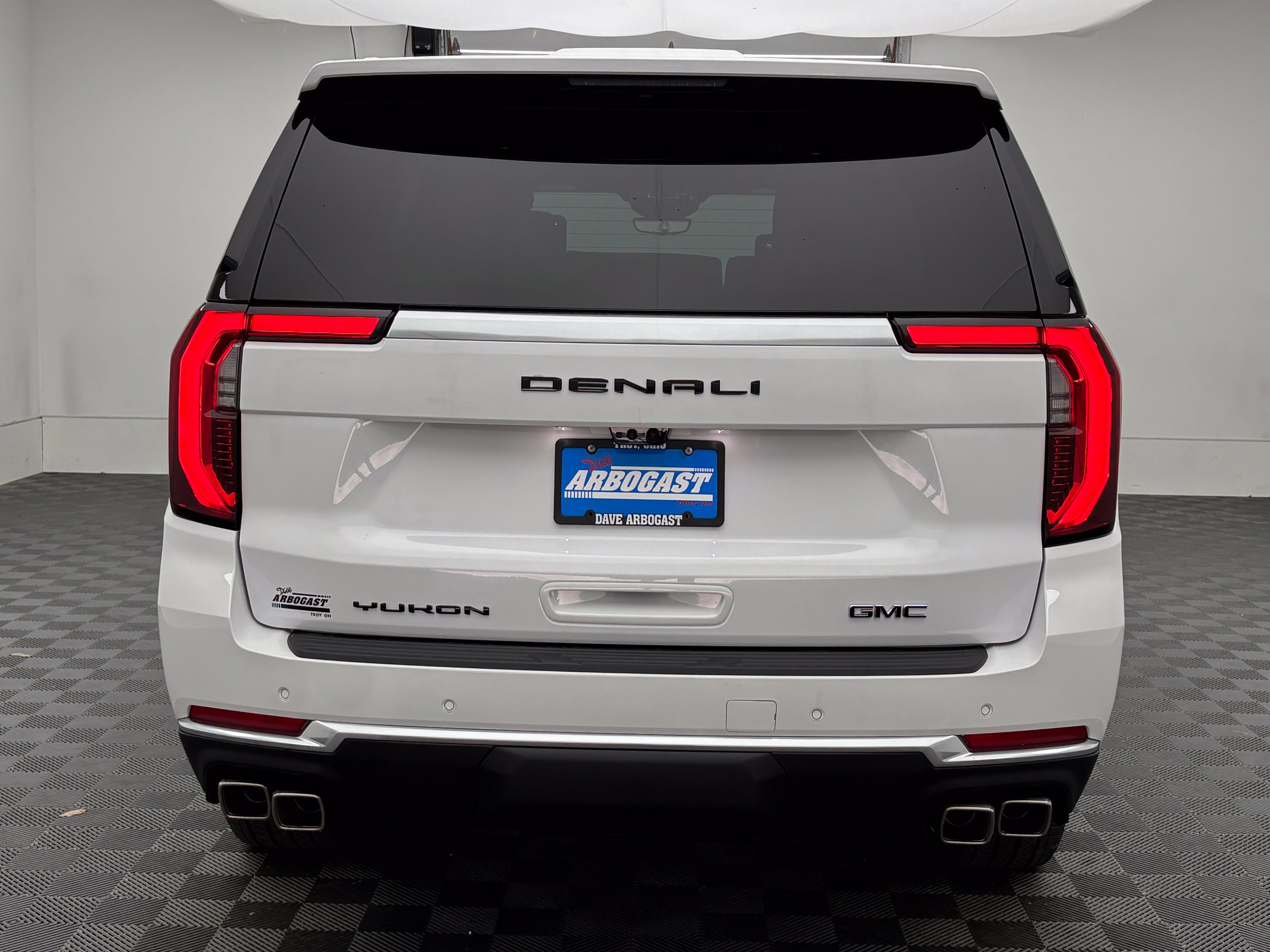New 2027 GMC Yukon Denali w/ Denali Reserve Package AWD/4WD image 12