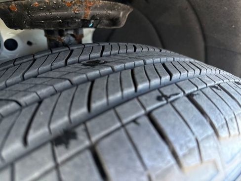 Used 2024 Chevrolet Equinox LT image 30