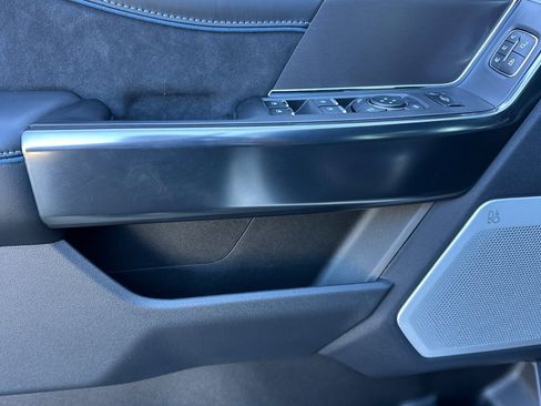 New 2026 Ford F250 Platinum w/ Tremor Off-Road Package image 10