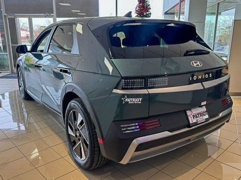 New 2026 Hyundai Ioniq 5 SEL image 3