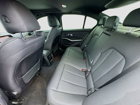 Used 2020 BMW 330i Sedan w/ Convenience Package RWD image 16