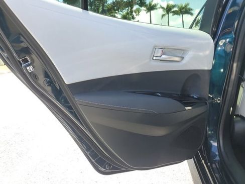 Used 2019 Toyota Corolla XSE image 13