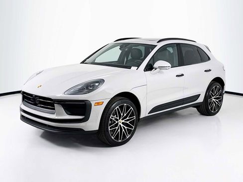 New 2026 Porsche Macan image 1
