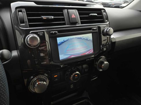 Used 2019 Toyota 4Runner TRD Off-Road Premium AWD/4WD image 30