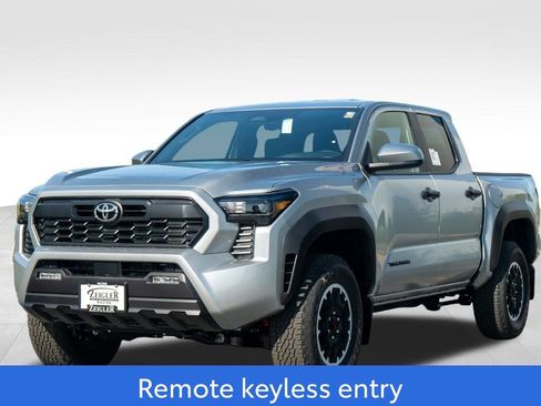 New 2025 Toyota Tacoma TRD Off-Road image 3