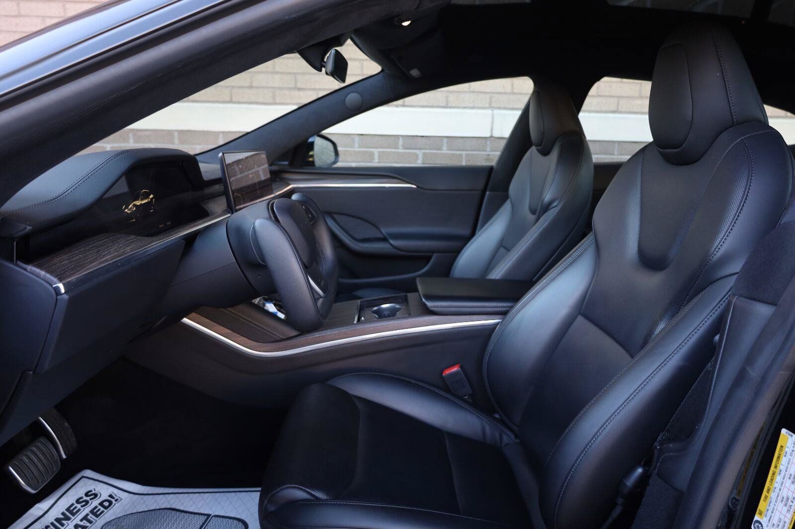 Used 2022 Tesla Model S Standard Range AWD/4WD image 18