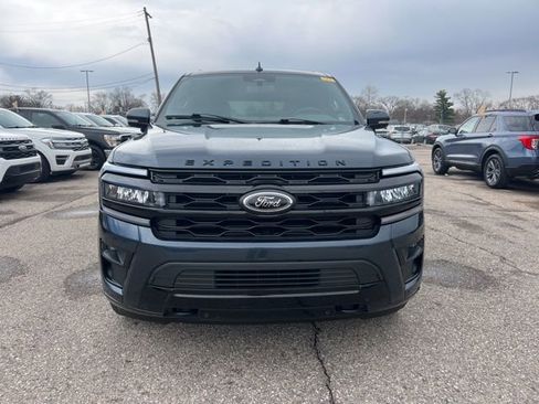 Certified 2024 Ford Expedition Limited AWD/4WD image 2