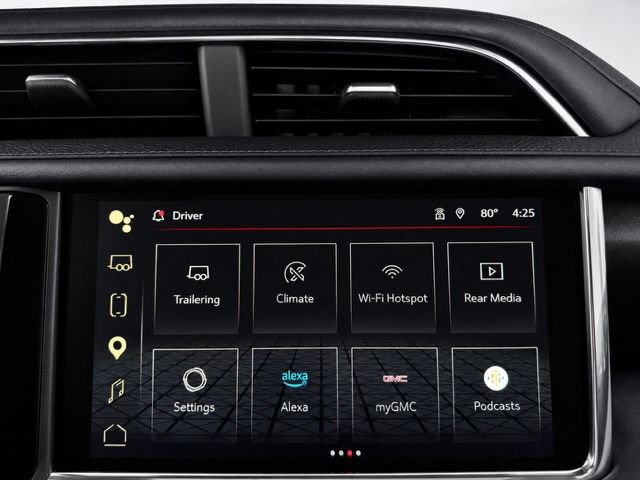 Used 2024 GMC Yukon Denali w/ Advanced Technology Package AWD/4WD image 36