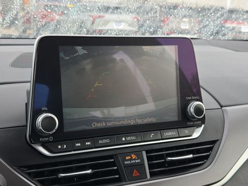 Used 2024 Nissan Altima 2.5 SR FWD image 22