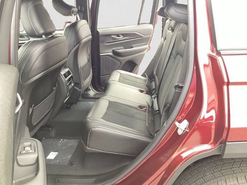 New 2025 Jeep Grand Cherokee Altitude w/ Trailer Tow Package image 14