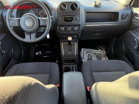 Used 2016 Jeep Patriot Sport image 14