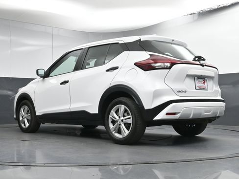 Used 2023 Nissan Kicks S image 24