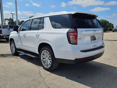 Used 2023 Chevrolet Tahoe LT w/ Luxury Package RWD image 3
