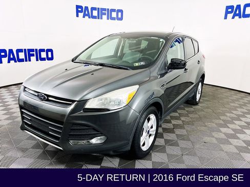 Used 2016 Ford Escape SE image 4