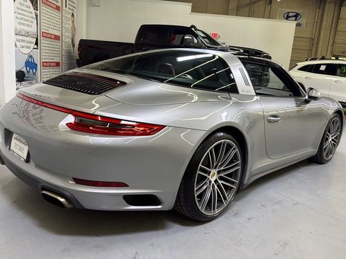 Used 2017 Porsche 911 Carrera AWD/4WD image 7
