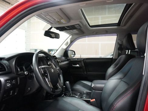 Used 2016 Toyota 4Runner Trail Premium AWD/4WD image 8