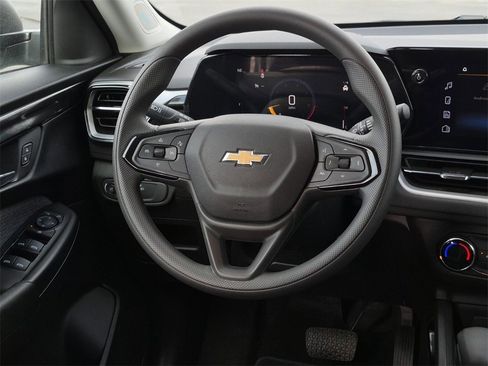 Certified 2025 Chevrolet TrailBlazer LS w/ LS Convenience Package image 31