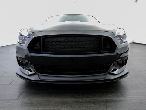 Used 2017 Ford Mustang GT Premium w/ GT Performance Package RWD image 32