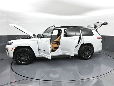 Used 2026 Jeep Grand Cherokee L Summit w/ Obsidian Package AWD/4WD image 50