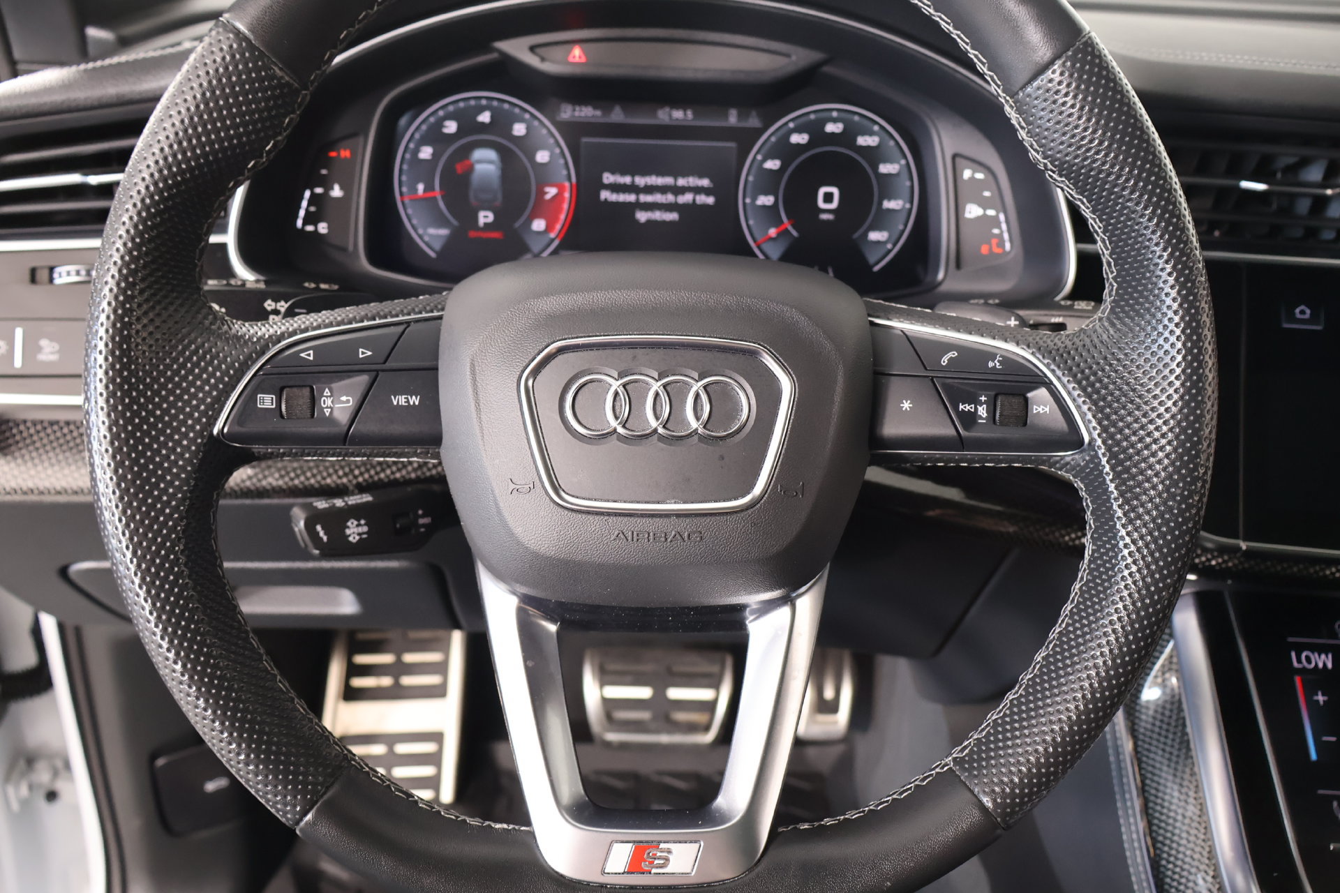 Used 2023 Audi SQ7 Prestige AWD/4WD image 3