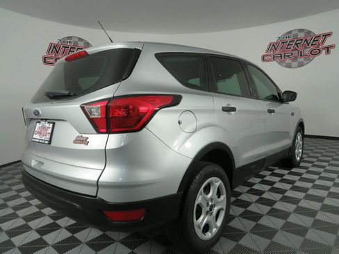 Used 2019 Ford Escape S FWD image 8
