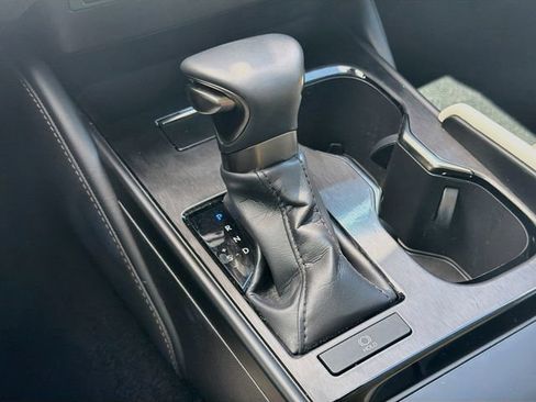 Used 2025 Lexus ES 350 w/ Premium Package FWD image 28